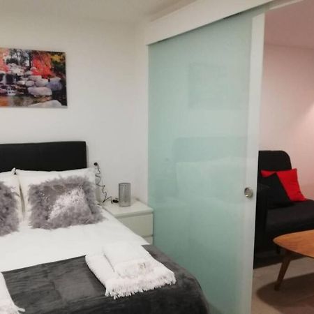 Апартаменты M1 Cool Loft 1 Min Walk To Metro 15 Min Center By Metro Эсплугес-де-Льобрегат Экстерьер фото