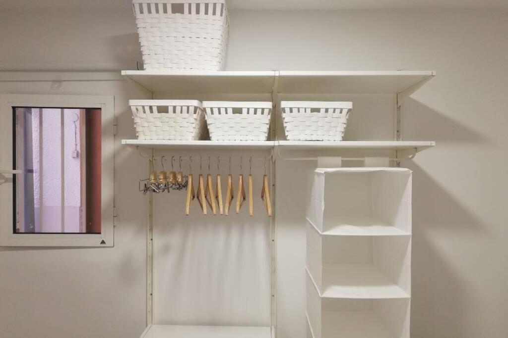 Апартаменты M1 Cool Loft 1 Min Walk To Metro 15 Min Center By Metro Эсплугес-де-Льобрегат Экстерьер фото